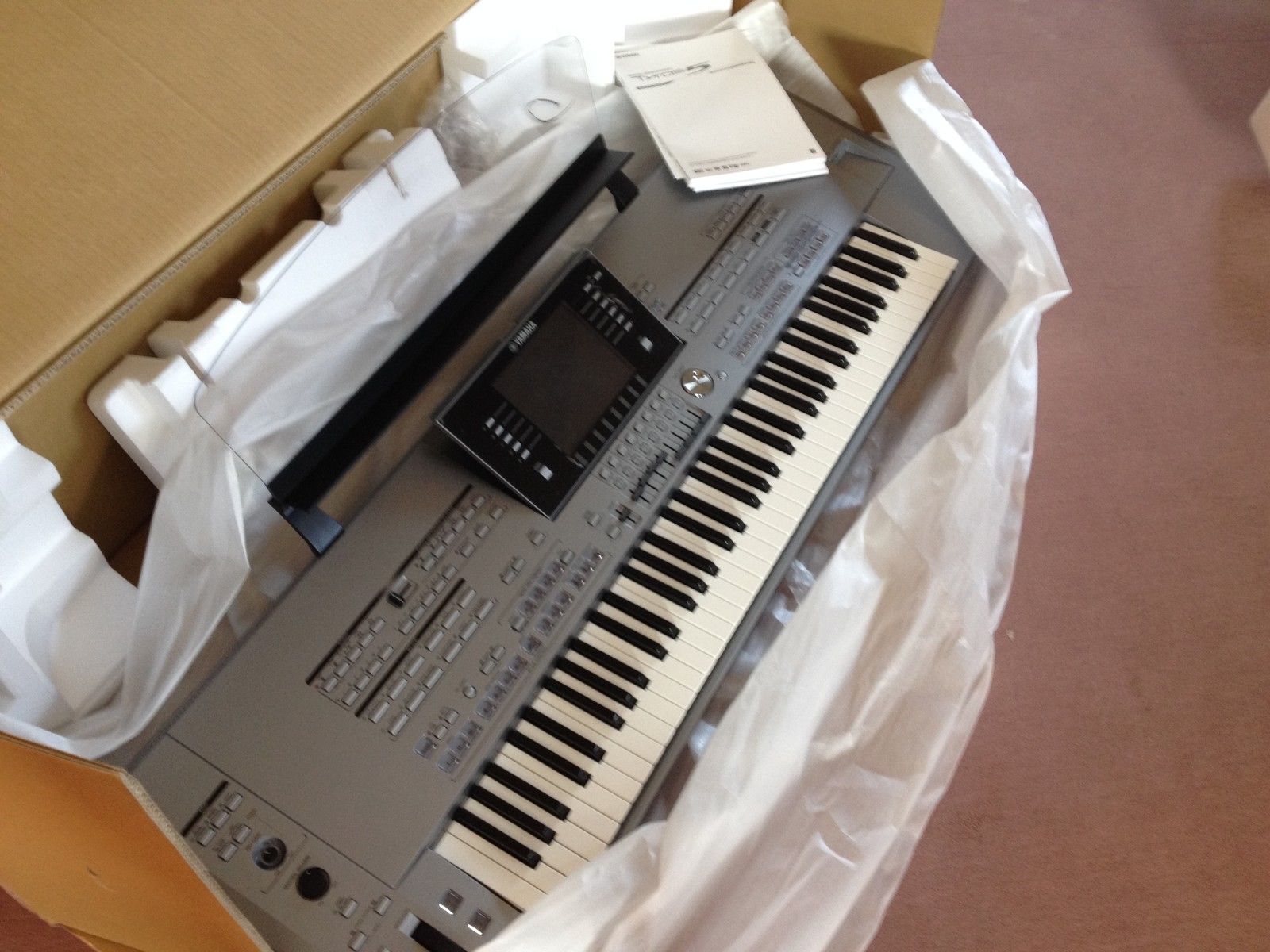 Yamaha Tyros5-76 - Arranger Workstation $2000 USD Yamaha Tyros5-76 - Arranger Workstation $2000 USD