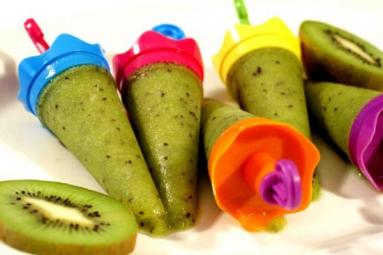 Khatti Meethi Kiwifruit Chuski! Khatti Meethi Kiwifruit Chuski!